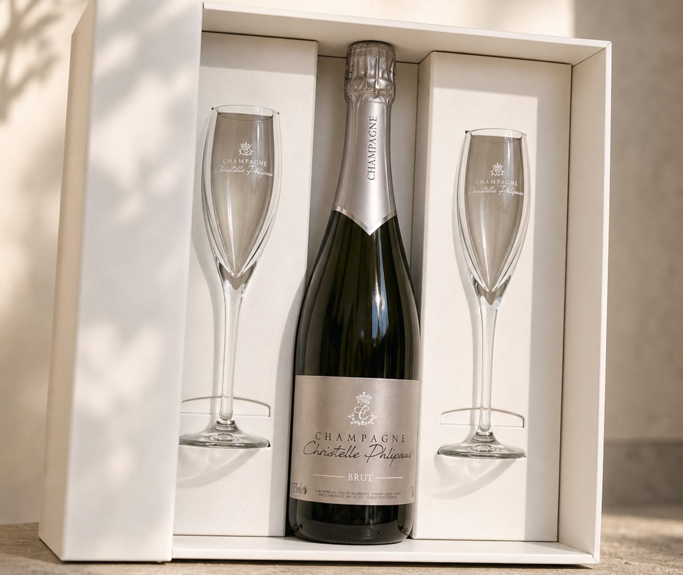 Coffret cadeau Champagne Christelle Phlipaux avec bouteille et flûtes